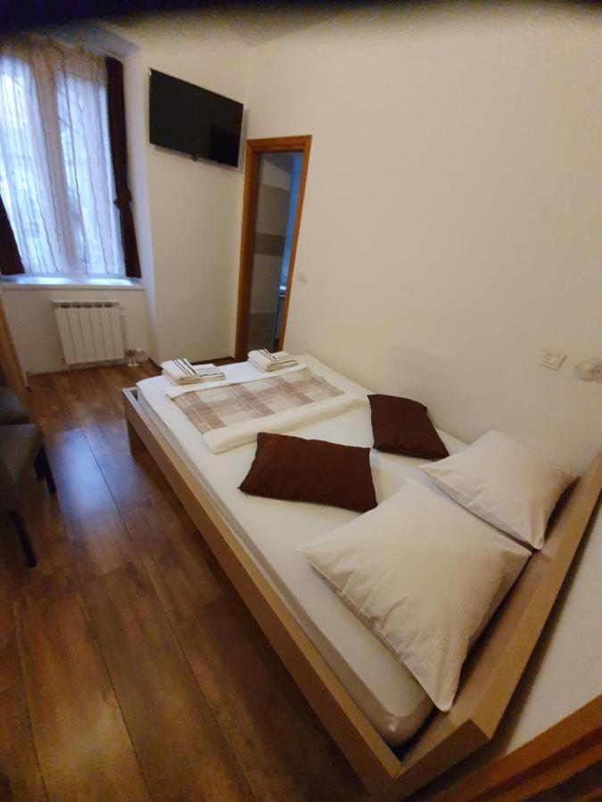 Guesthouse Bed 4 You Zagreb Eksteriør billede