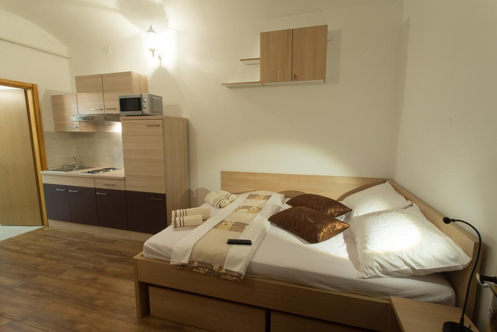 Guesthouse Bed 4 You Zagreb Eksteriør billede